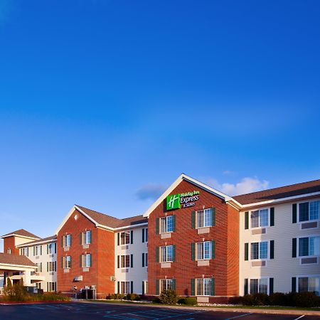 Holiday Inn Express Hotel & Suites Acme-Traverse City By Ihg Exterior photo